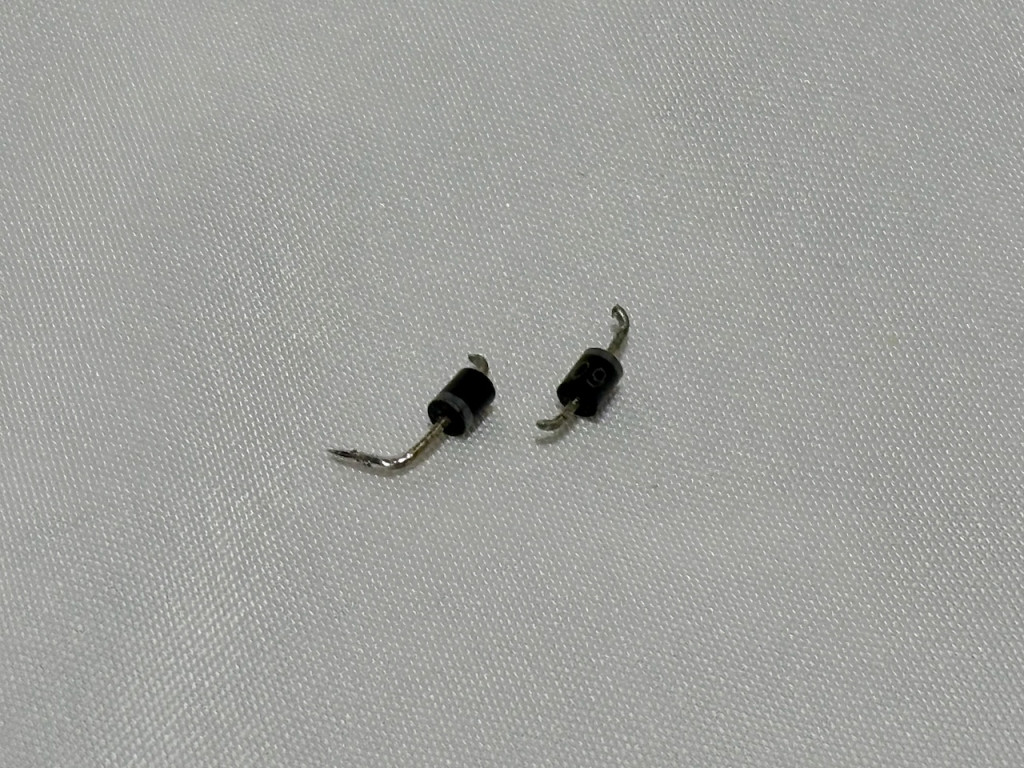 D11 and D19 Diodes from Original Atari Lynx Model 1